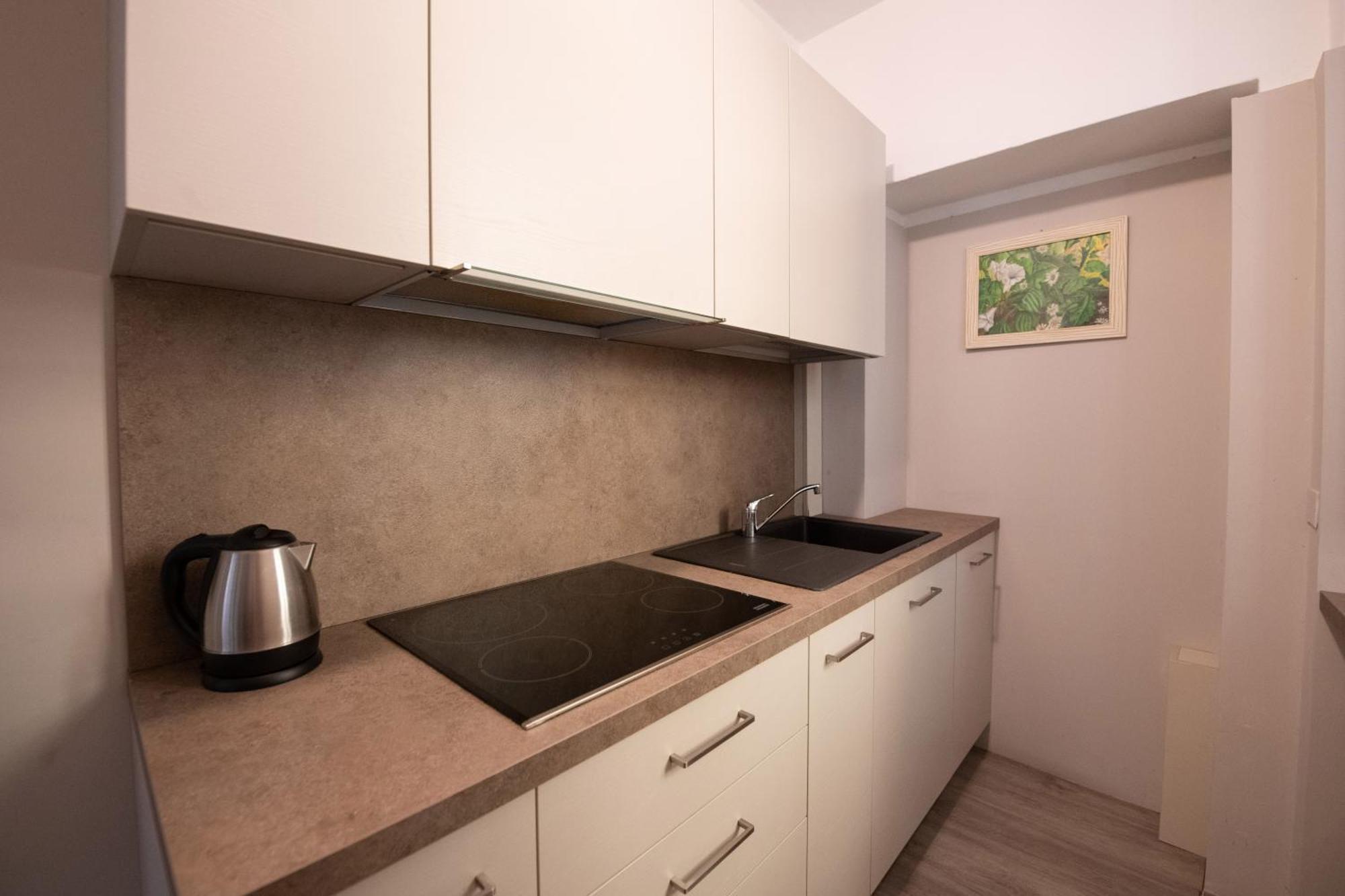 Alessi Appartamenti Desenzano del Garda Exteriér fotografie